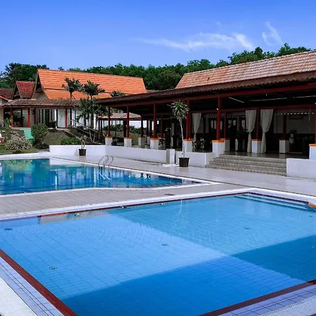 Lovita Tanjung Bidara Beach Resort